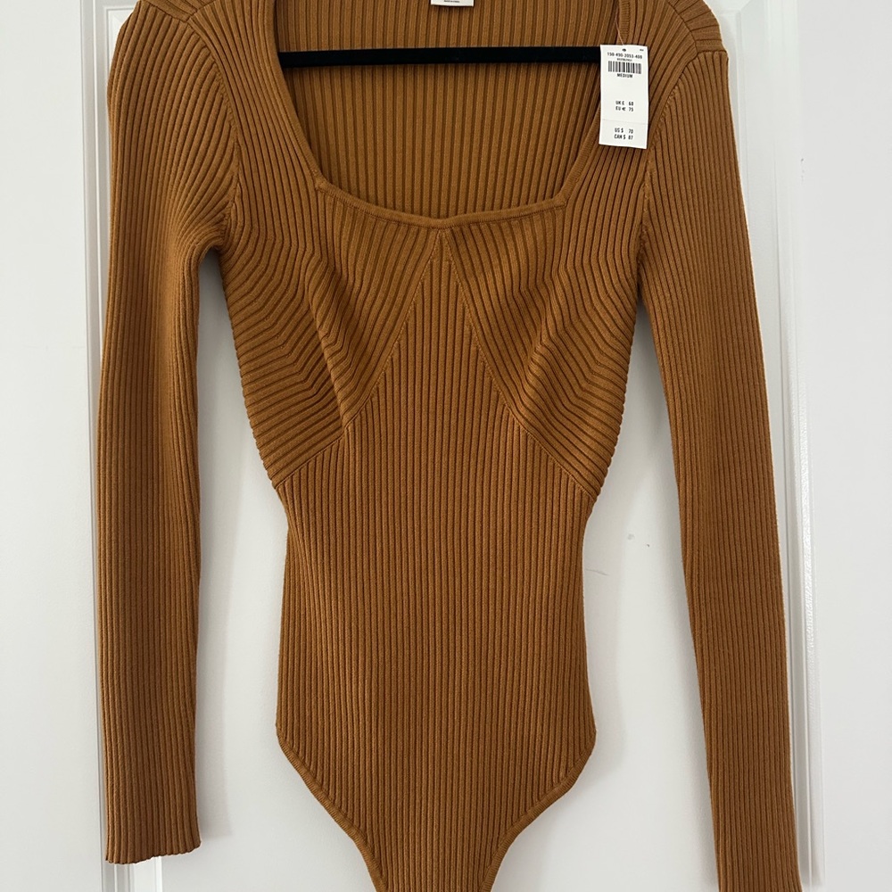Abercrombie & Fitch Ribbed Long-Sleeve Bodysuit in Camel Brown
